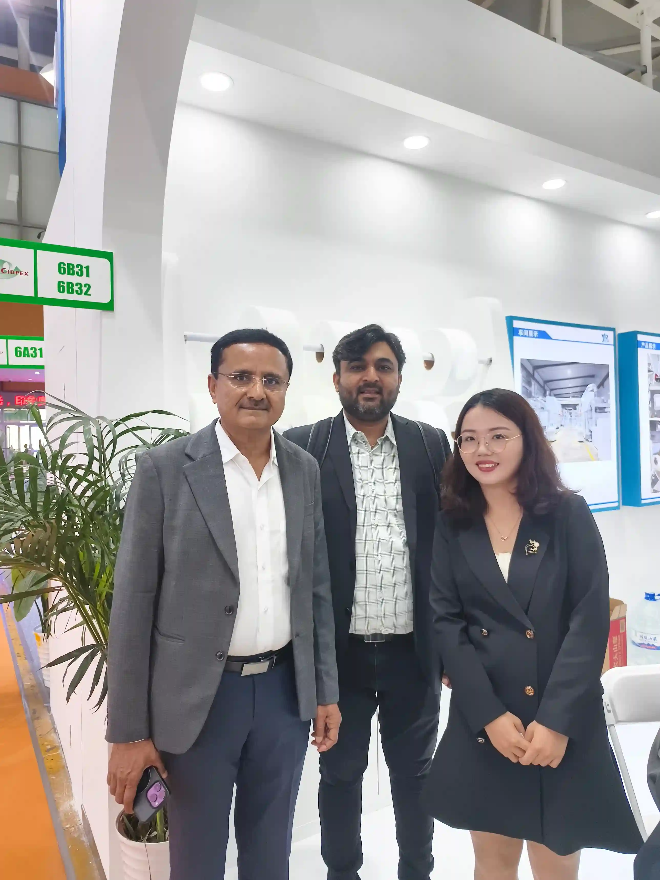 Urightmaterials Sales Manager Building Long Term Supply Partnerships With South Asian Hygiene Product Manufacturers For Bulk Nonwoven Fabric Export